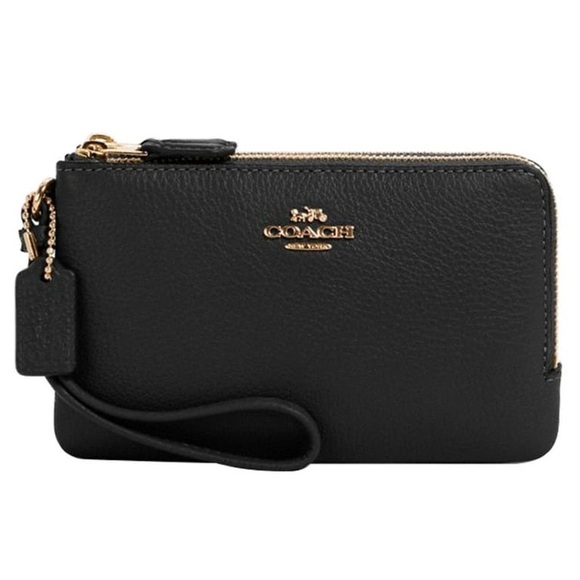 Coach Handbags - 🐴Coach🐴 Black Leather Wristlet